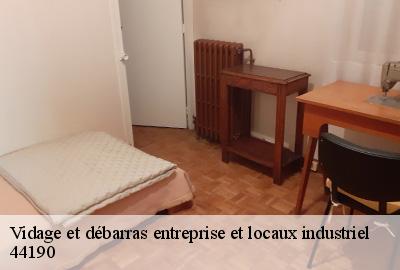 Vidage et débarras entreprise et locaux industriel  44190