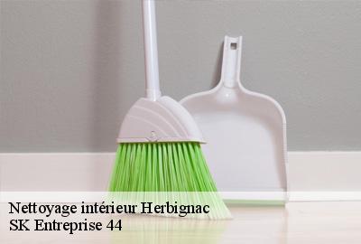 Nettoyage intérieur  44410