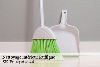 Nettoyage intérieur  44660