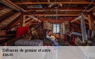 Débarras de grenier et cave  44640